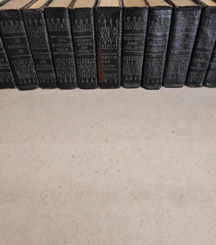 Art Deco 40 William Shakespeare Miniature Books Money Box